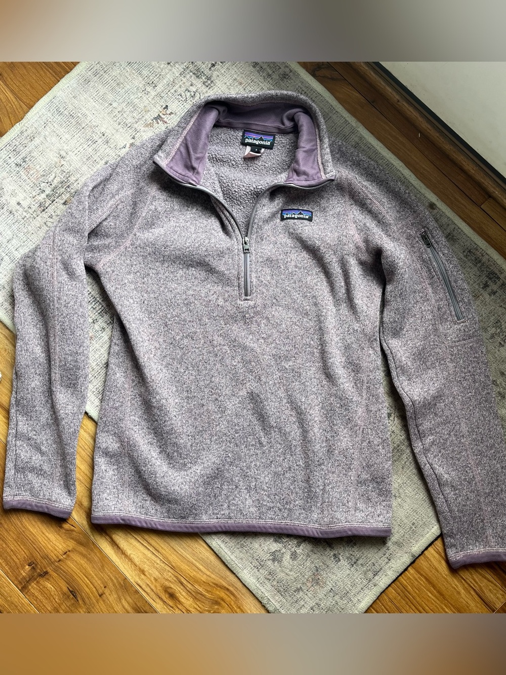 Patagonia Women’s Heathered Mauve Quarter-Zip Fleece Pullover
